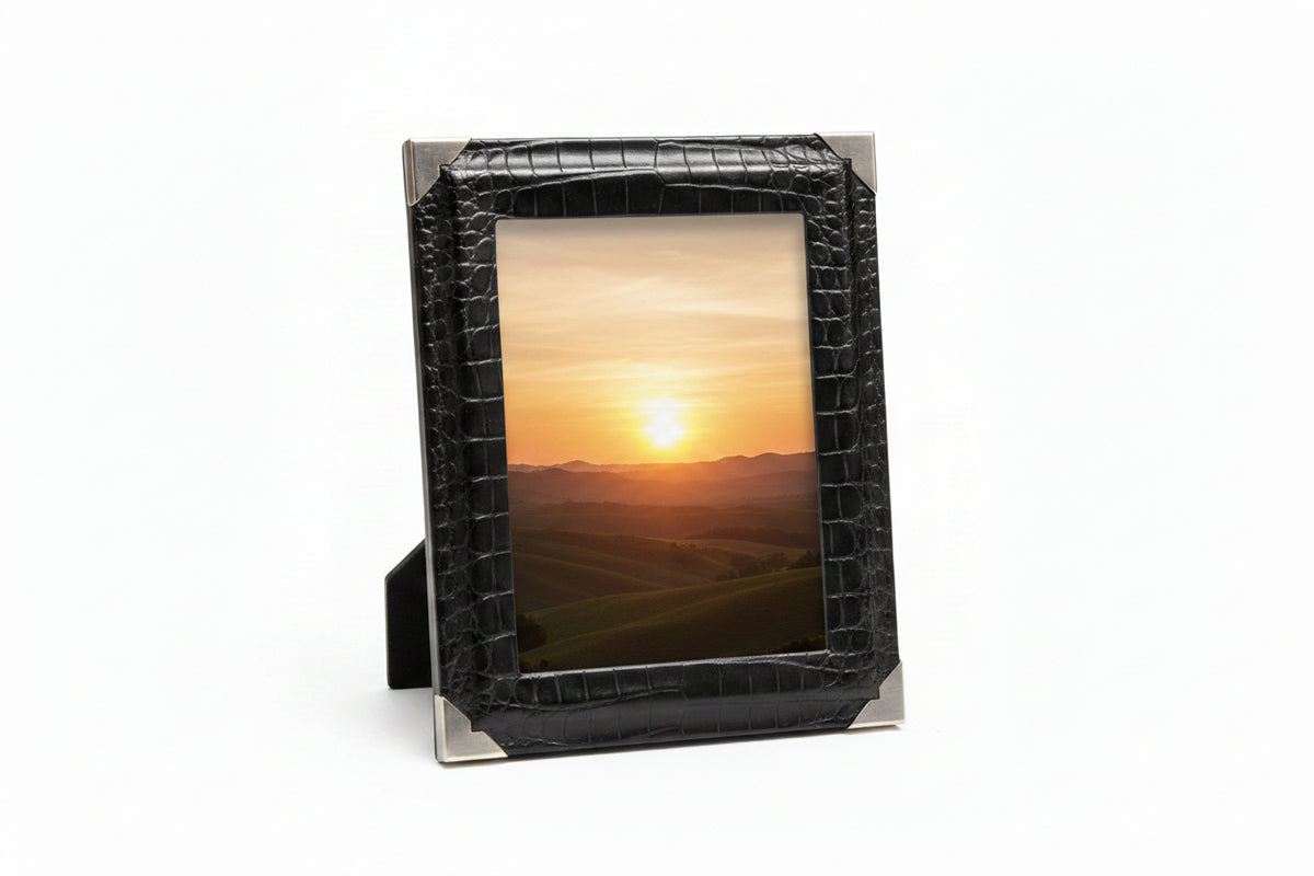 6 X 9 Leather Frame with Silver Corners
