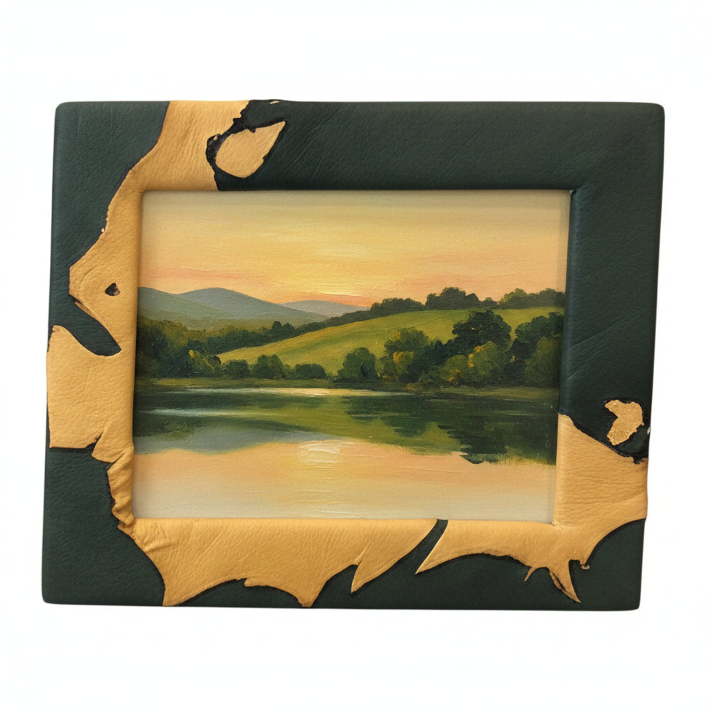 8 X 10 Rippled Leather Frame