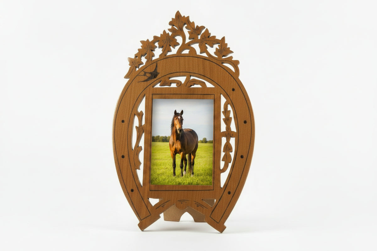 Horseshoe Frame