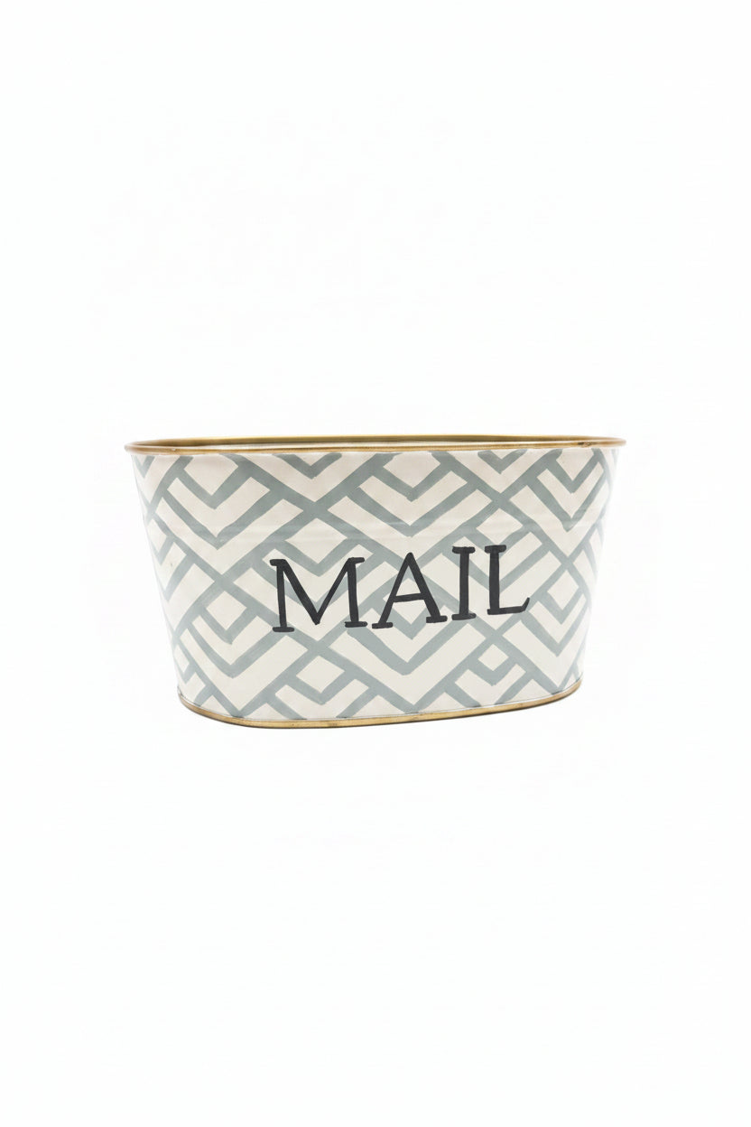 Arrowhead Grey Mail Tub