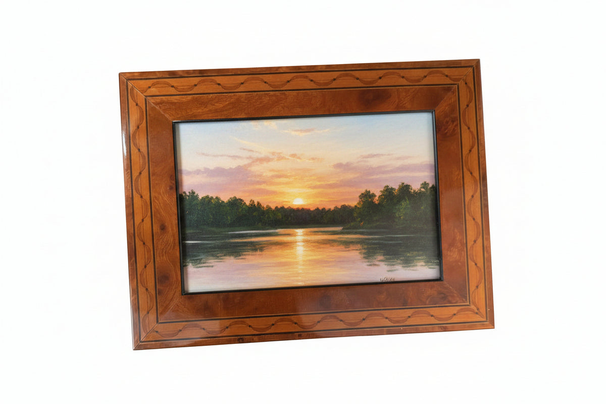 Burlwood Frame