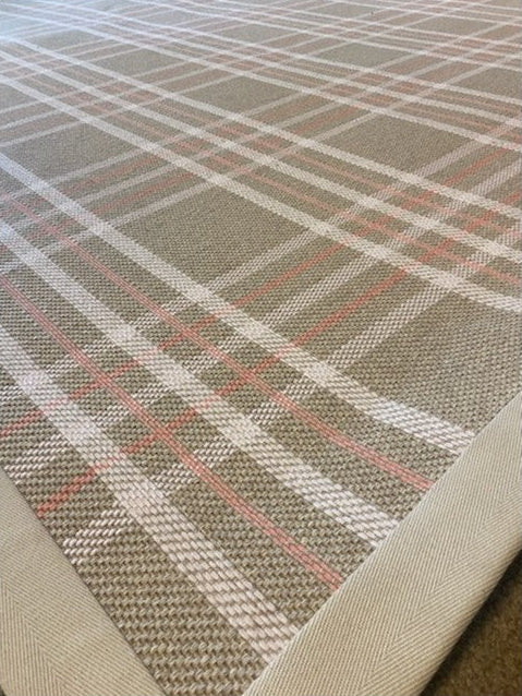 8X10 Daisy Persimmon Wool Rug