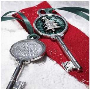 Santa Key with Tree